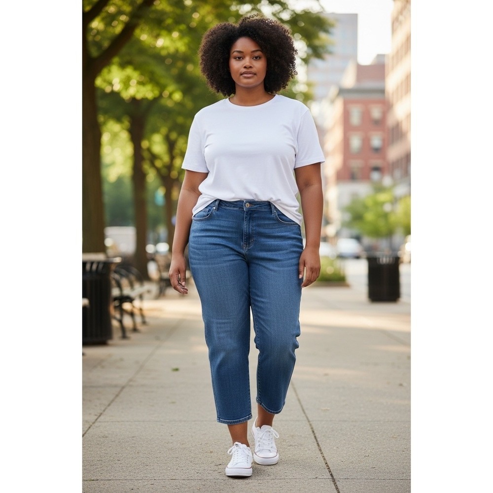 NWT ana Low Rise Straight Leg Jeans 28W Medium Wash Distressed Plus Size NEW